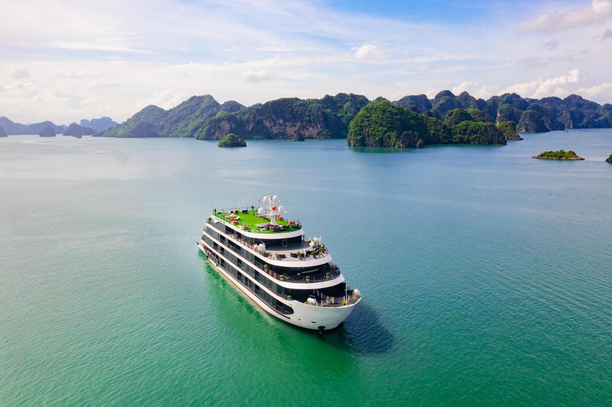 Velar Of The Sea Hotel Ha Long Exterior photo