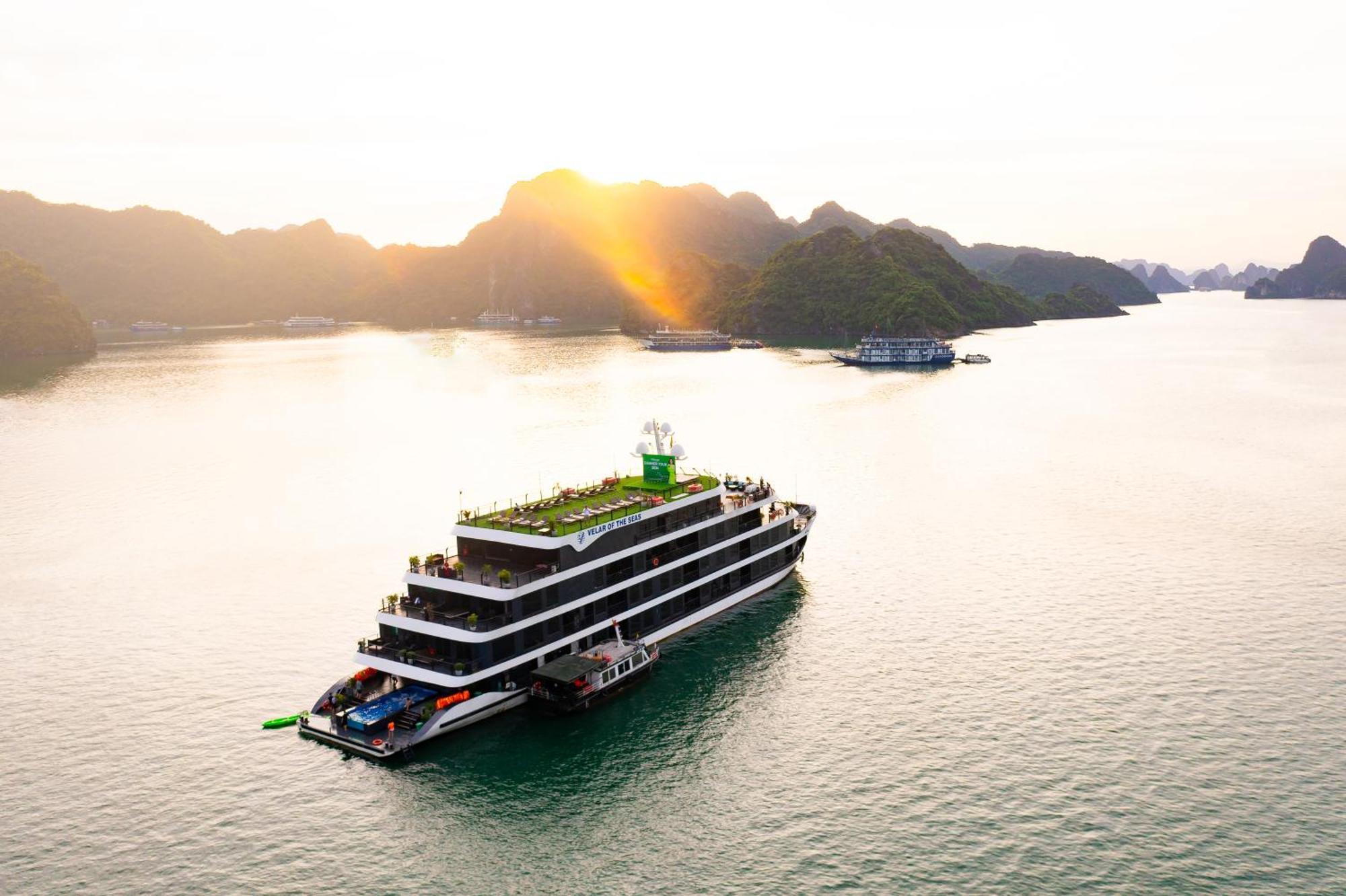 Velar Of The Sea Hotel Ha Long Exterior photo